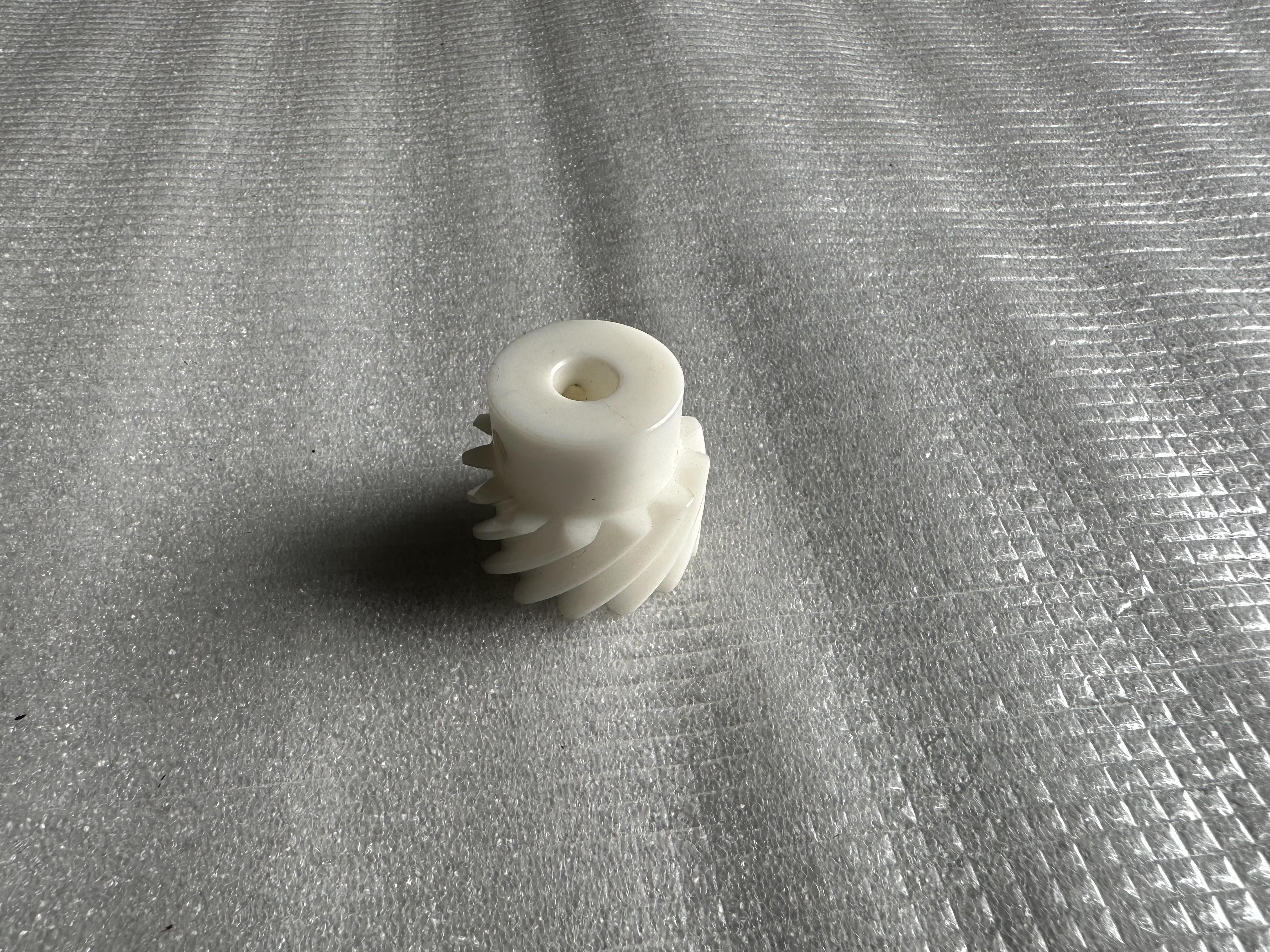 東莞尼龍塑膠齒輪定製